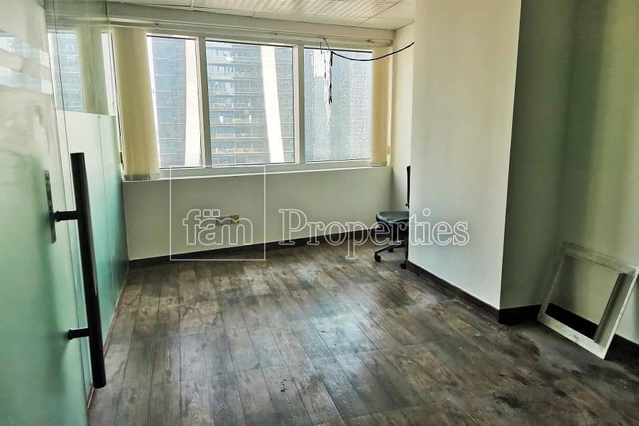 10 Fully fitted lake view Minutes to metro