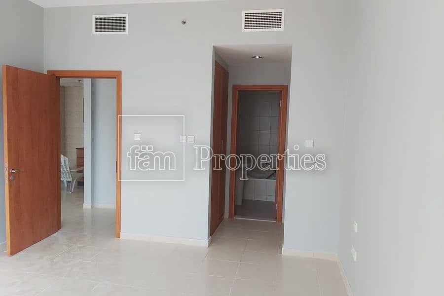 6 1BR | Parking | With Balcony | Unfurnished |