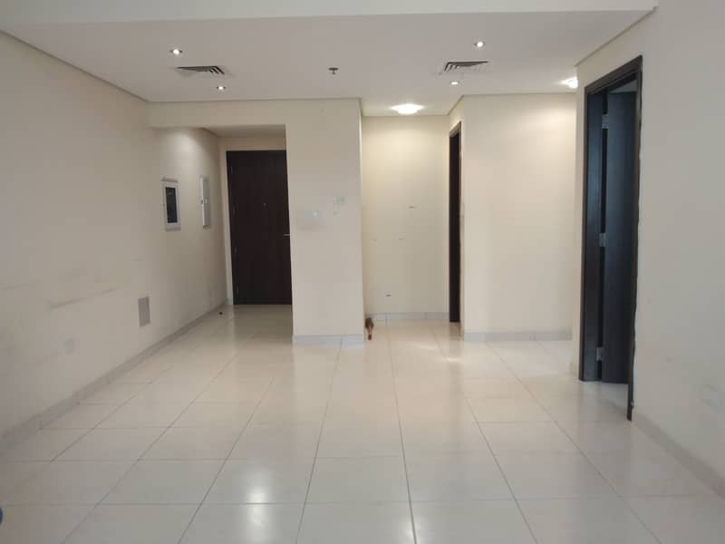 Very high quality finishing 1bhk with wardrobes at prime location in shabiya 9 just 40k