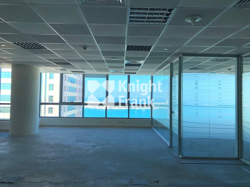 10 Fitted Office Space / Khalidiya