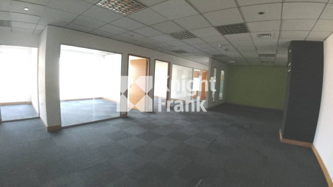 10 Fully Fitted Large Commercial Office Space to Lease