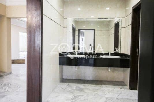26 6 Bedroom Luxury |Elevator| Basement& Majles