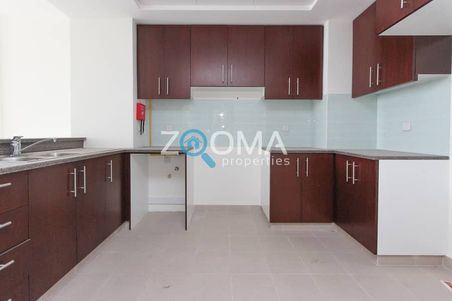 4 Waterfront Facing | Spacious 3 Bed | Rented