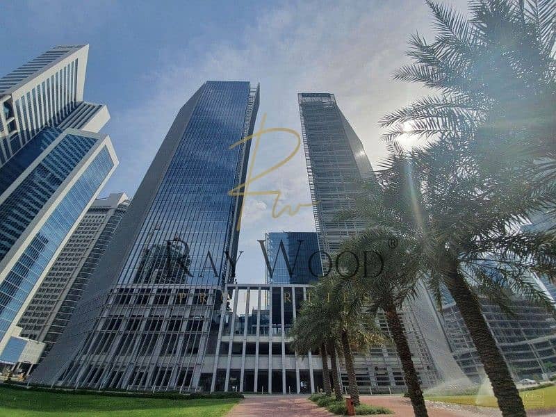 16 Best Deal for Office  in The Oberoi Centre at 5.2M