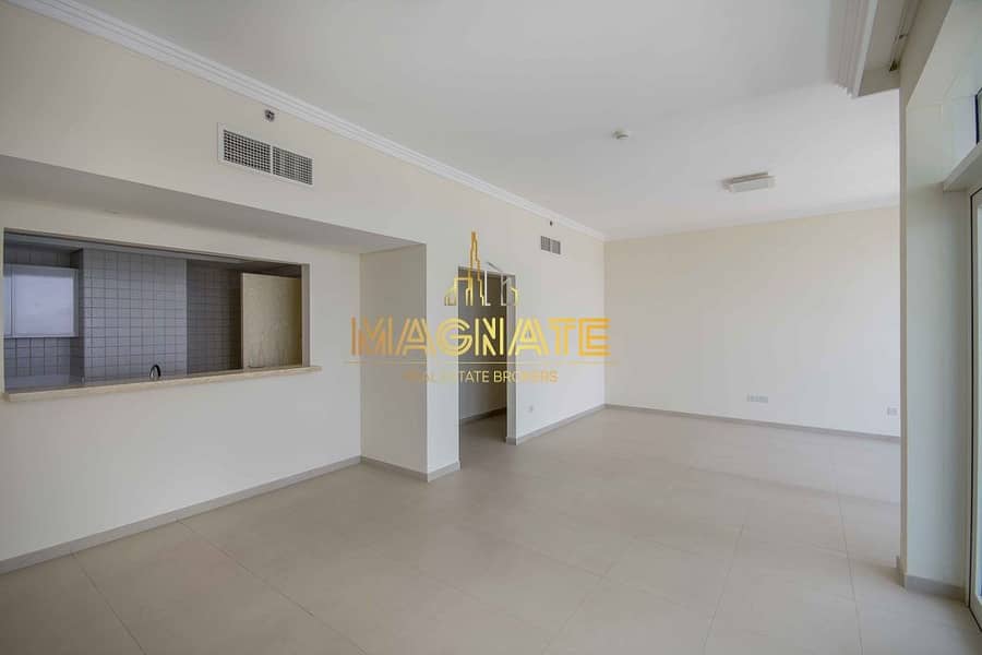 Sea View | Massive 2 Beds + M | Fitted Kitchen
