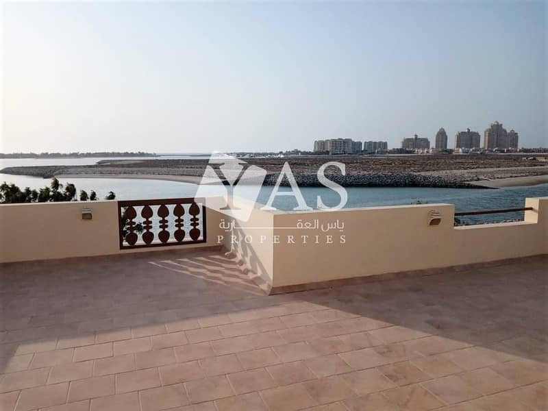 2 Luxurious | 4 Br Seafront Villa | Upgraded