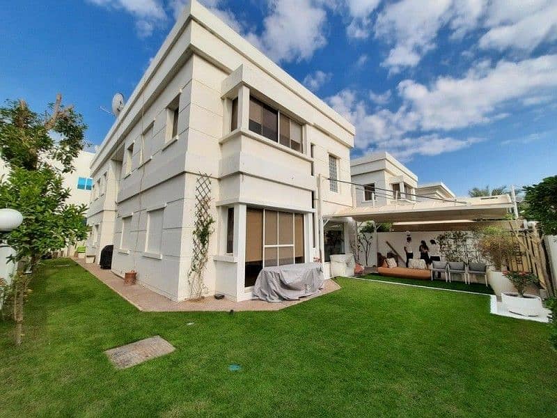 Independent Villa| Beautiful Garden| Available Mid of November