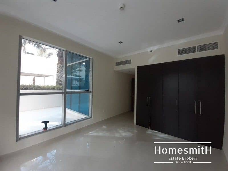 11 Pool view| Ready to move| Large terrace| Low floor