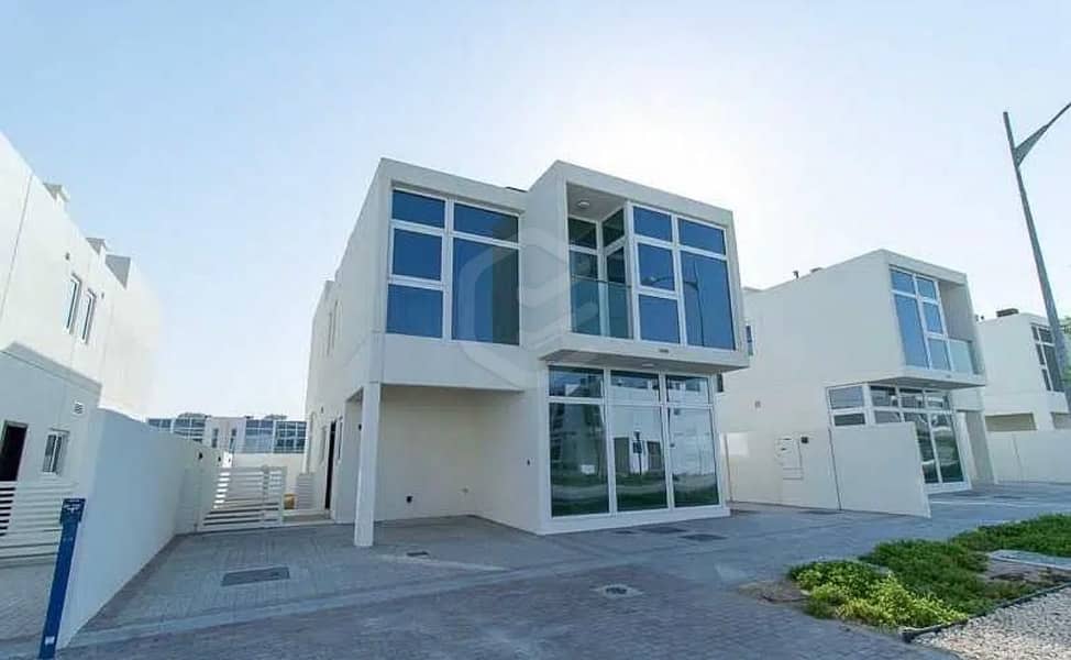 Destress Deal | 6 Bedrooms | Key in Hand Destress Deal | 6 Bedrooms | Key in Hand