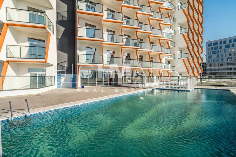 Huge Terrace | Brand New | Vacant & Ready Huge Terrace | Brand New | Vacant & Ready