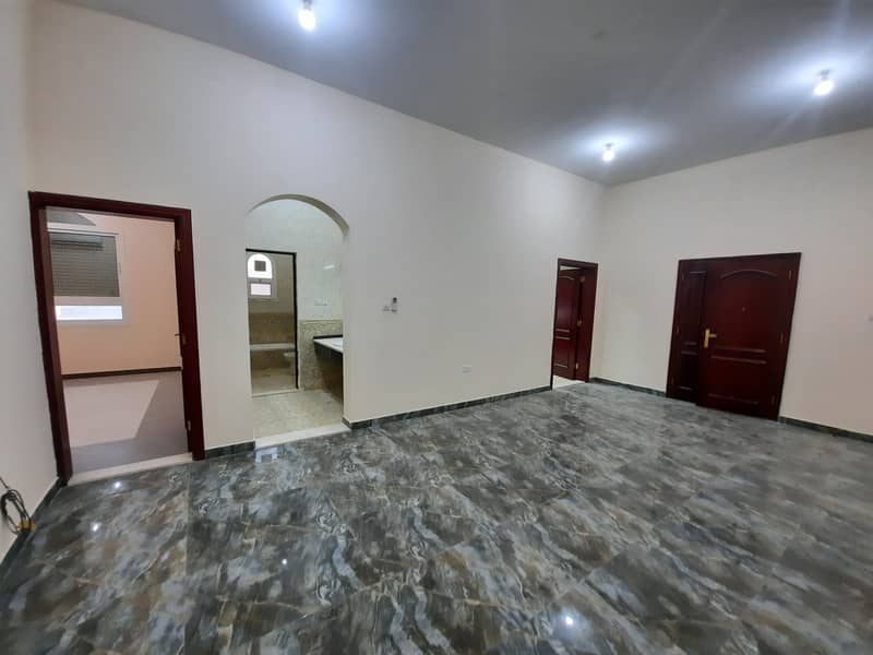 Квартира в Аль Шамха, 3 cпальни, 75000 AED - 5474357