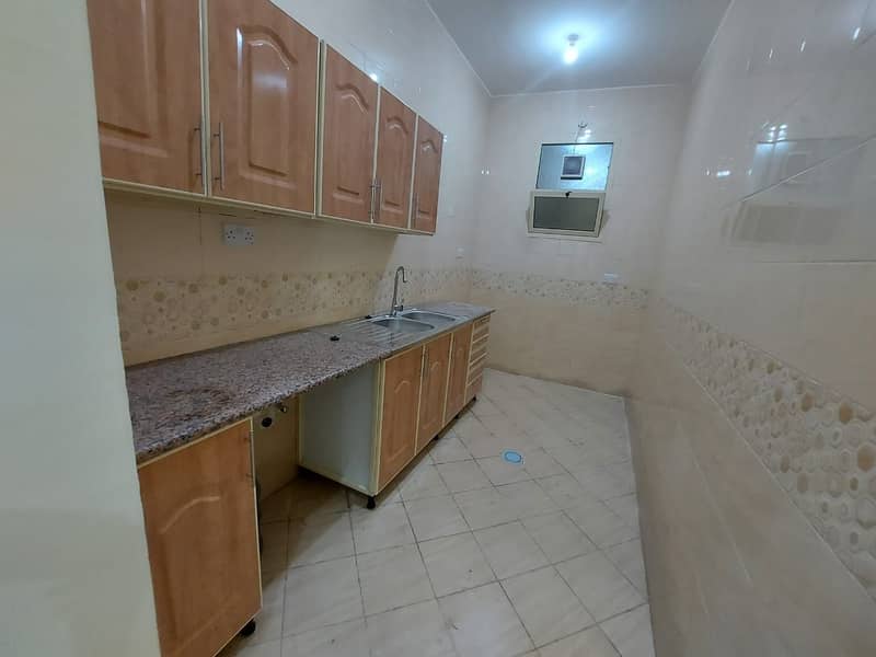 Квартира в Мадинат Аль Рияд, 2 cпальни, 38000 AED - 5458116