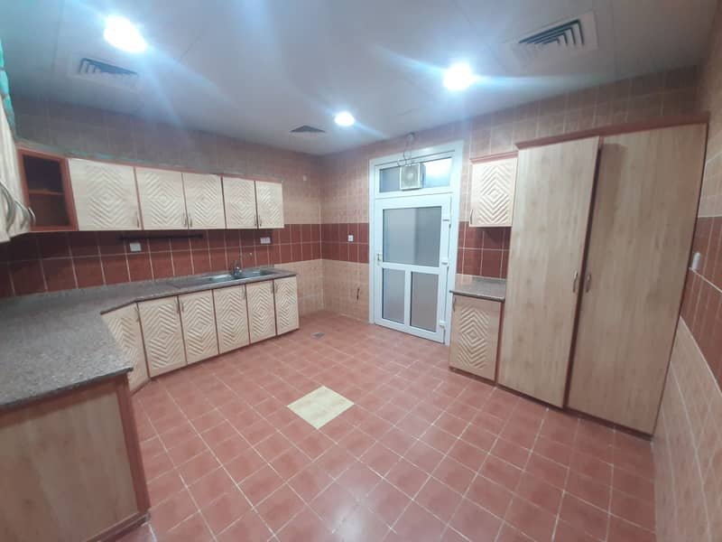 Квартира в Мохаммед Бин Зайед Сити，Зона 6, 3 cпальни, 80000 AED - 5453694