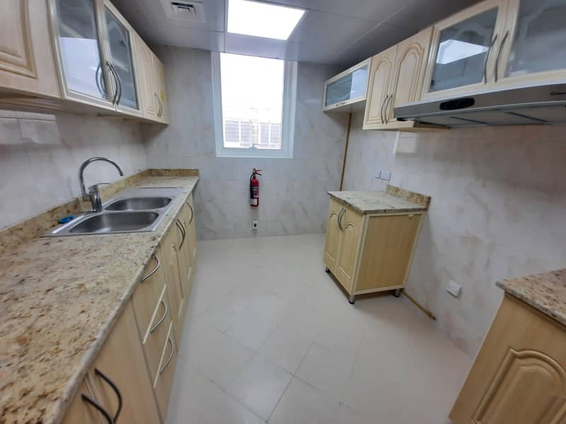 1st Tenancy 2bhk Flat With Tawtheeq Separate Big Kitchen 2 Bathroom In Downtown