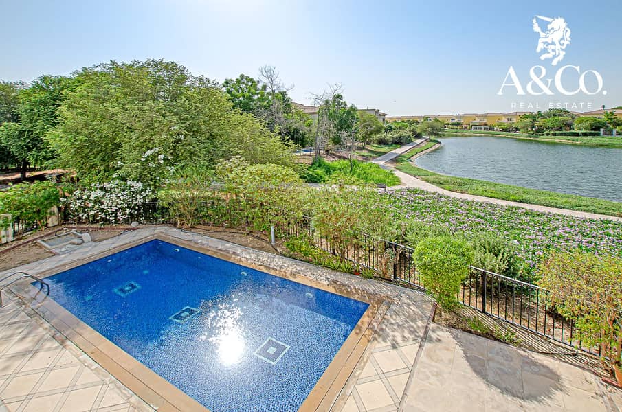 4 Bed | Amazing Lake View | Private Pool