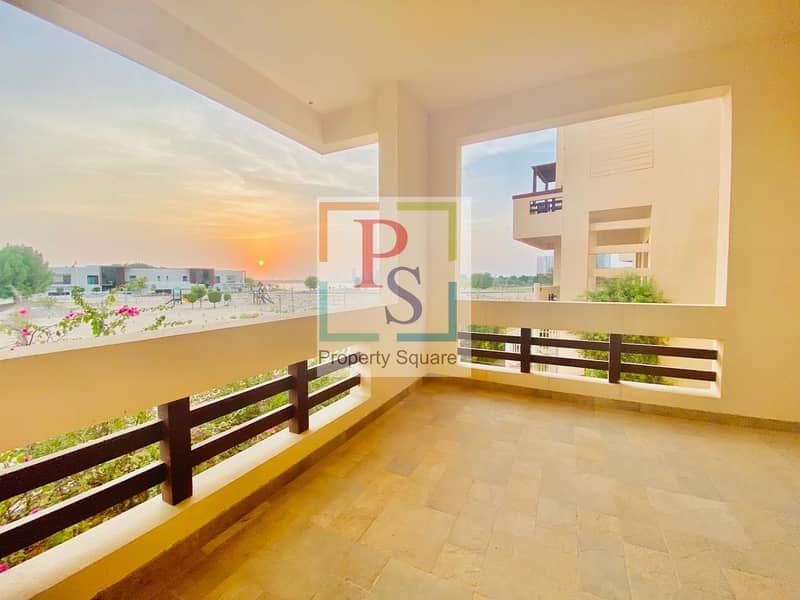 Luxury Villa !  Great View ! Private Garden ! Make it yours !