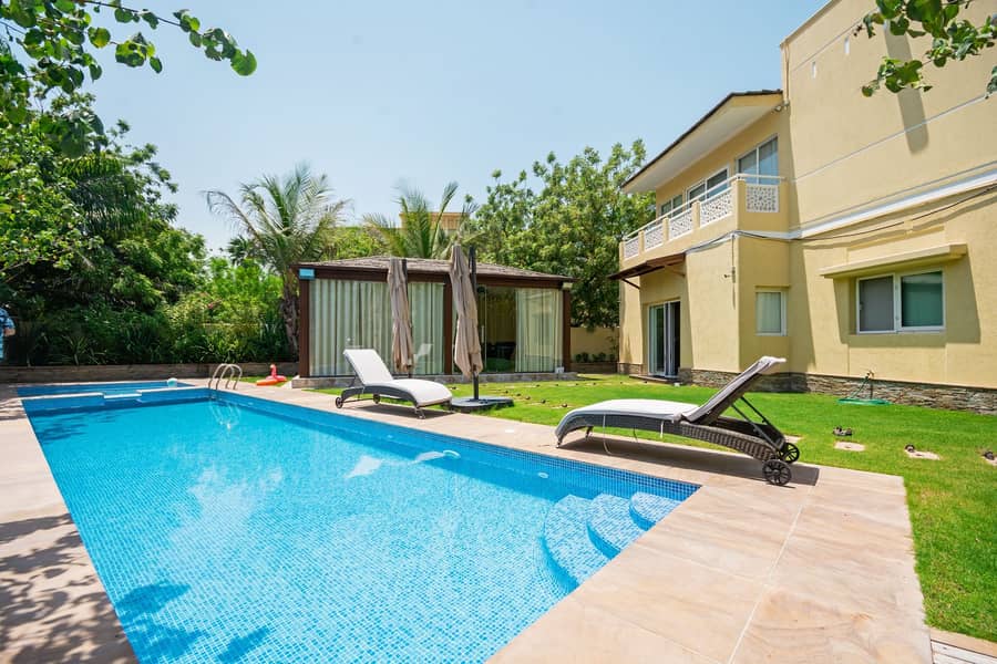 Fully Upgraded 4BR Type 14 Villa with Pool, Gazebo