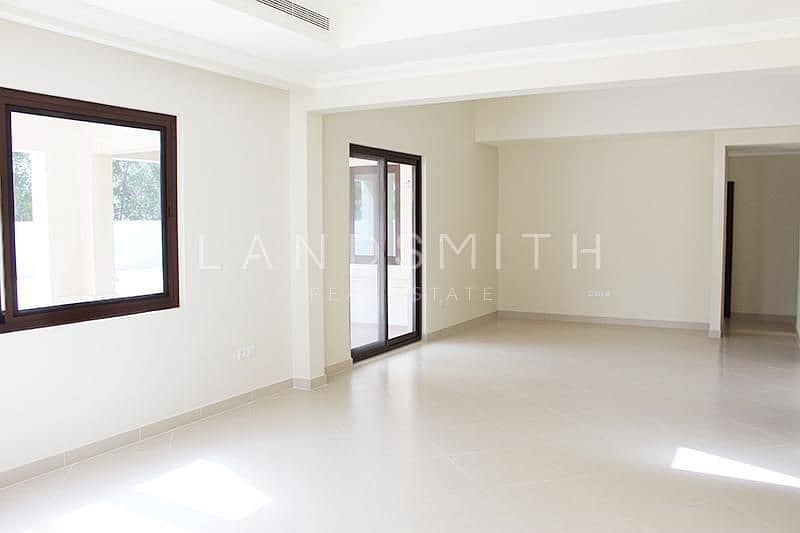 Beautiful Single Row 6 Bedroom Rasha Type 5 Villa