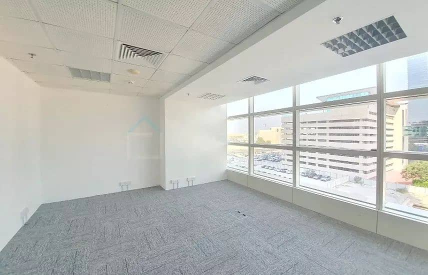 Fitted Office with Partitions on Sheikh Zayed Road