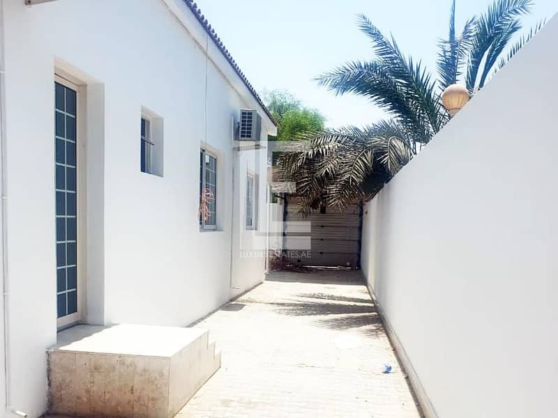 12 Spacious and Well-maintained 4BR Villa + Maid