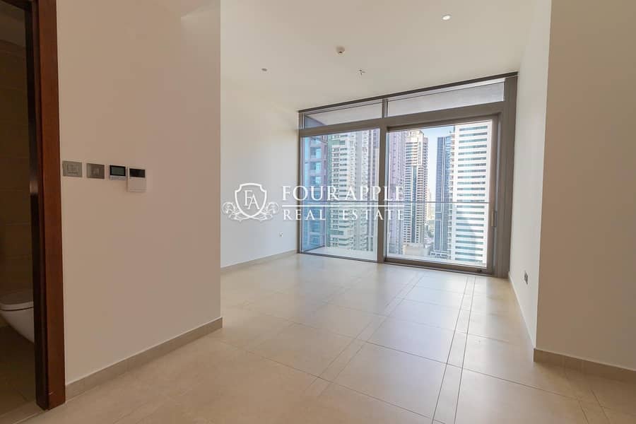 Direct Access to Marina Walk | Higher Floor