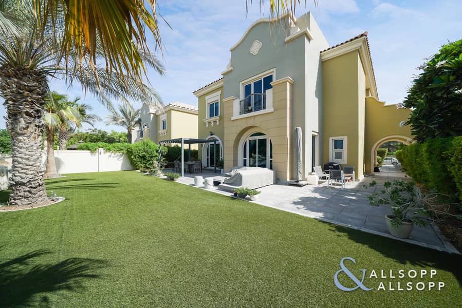 4 Exclusive | Perfect Golf View | Immaculate