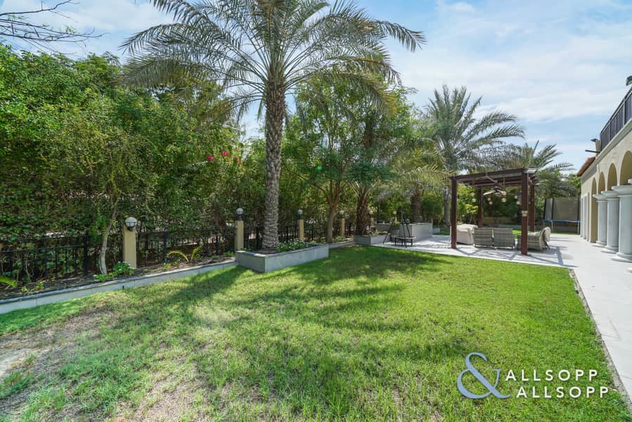 6 Exclusive | Cul De Sac | Perfect Location