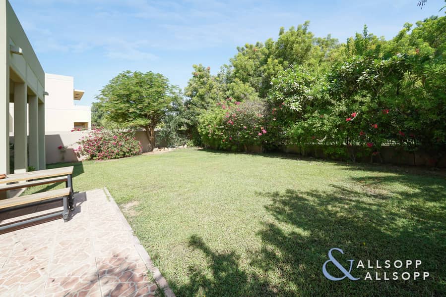 2 Exclusive | 3 Bedrooms | Private Location