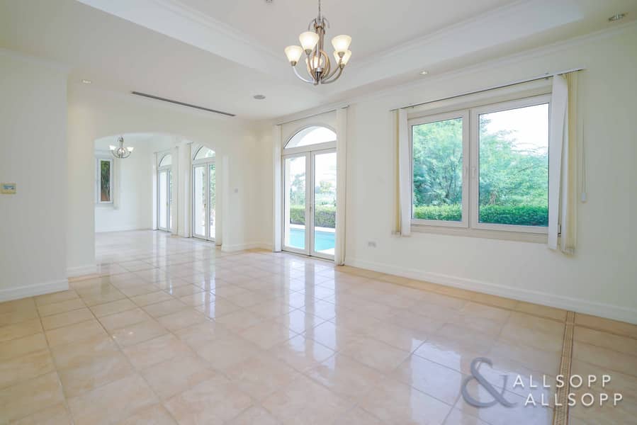 23 4 Bedrooms | Full Golf View | Private Pool