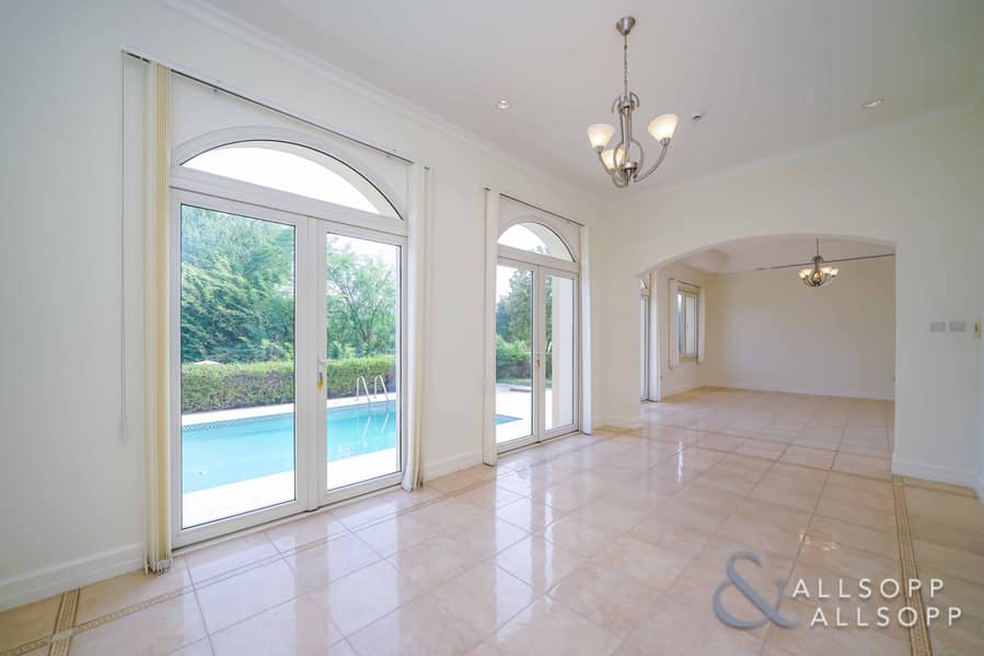 25 4 Bedrooms | Full Golf View | Private Pool