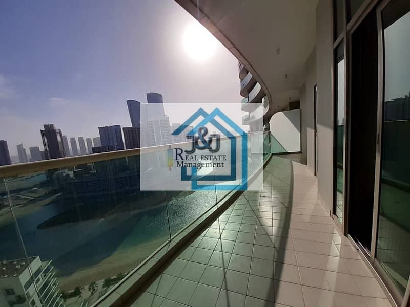 Luxurious 1 Bedroom with Balcony sea view
