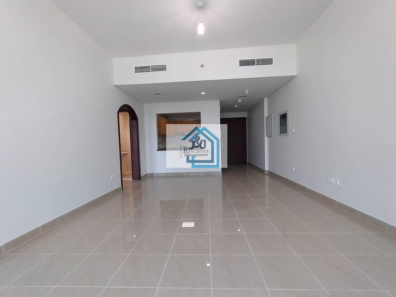 Spacious 1 Bedroom 2 Bathrooms With Facilities and 1 month Free