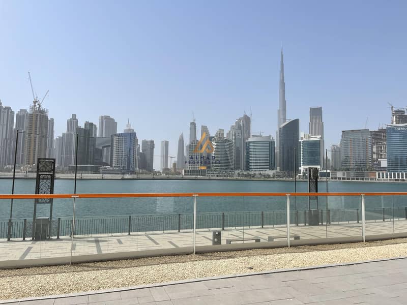 Canal & Burj Full View | 3 Months free | Big Covered Terrace