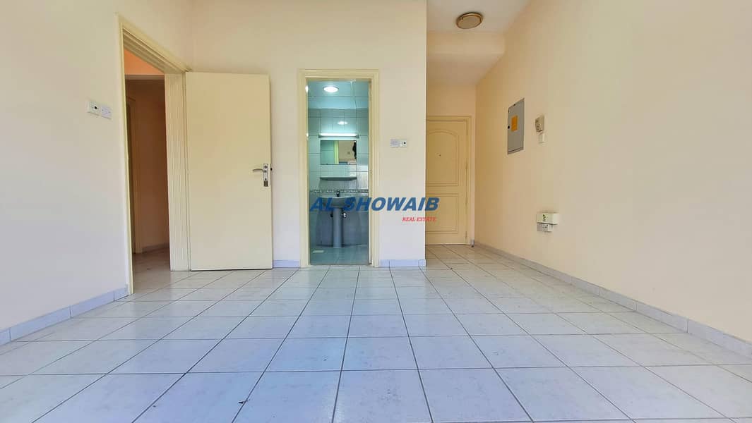 4 Spacious 1 BHK Near Fahidi Metro Al Hamriya