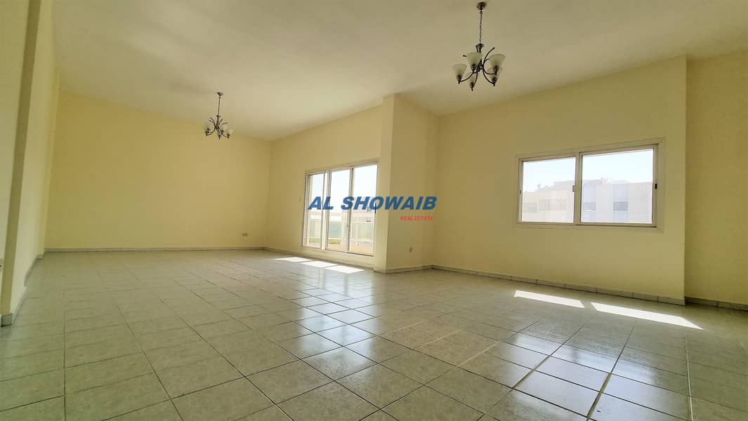 شقة في شارع أبو هيل،أبو هيل،ديرة 3 غرف 70000 درهم - 5505185