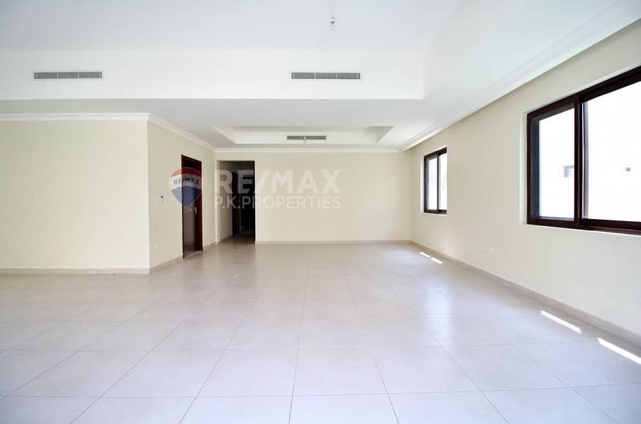 5 Vacant | Type 2 | 3 Bed + Maids room - Palma
