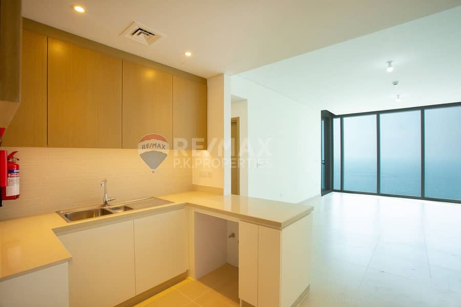 2 Bright 2 BR |52/42 |Brand new| Harbor View| Vacant