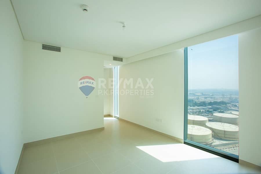 4 Bright 2 BR |52/42 |Brand new| Harbor View| Vacant