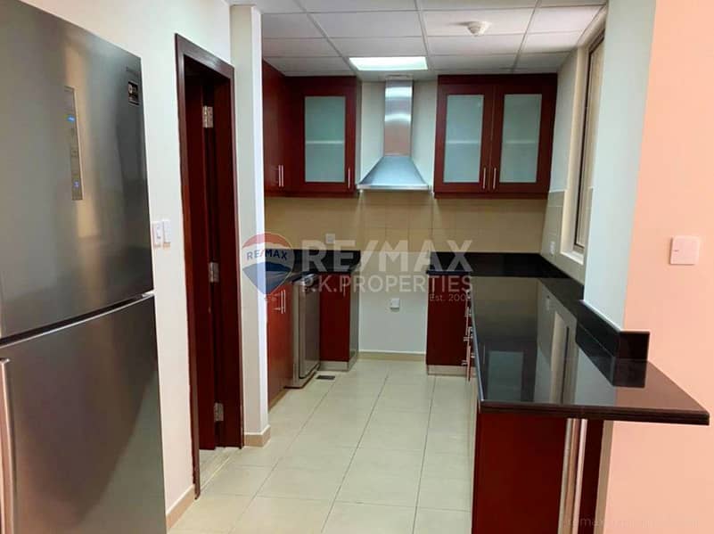 9 Spacious 1 BR | Fully Furnished | Large layout