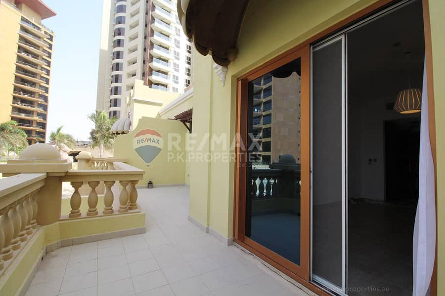 20 Investment | Upgraded | Sea View | Private Garage