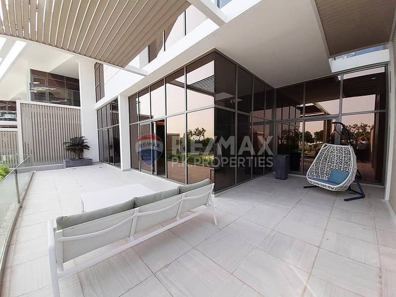 32 Beautiful 4 Beds Townhouse for sale| The 8th| Sea view