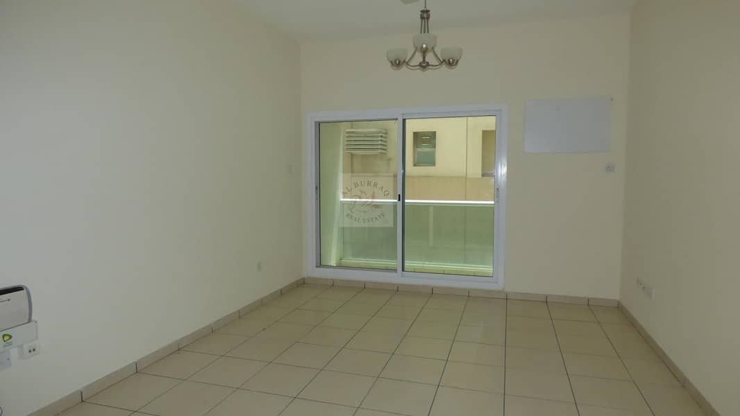 شقة في الكرامة 1 غرفة 38000 درهم - 4142008