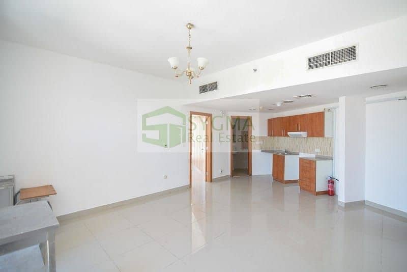 Well Maintained| Bright Unit| Big Layout