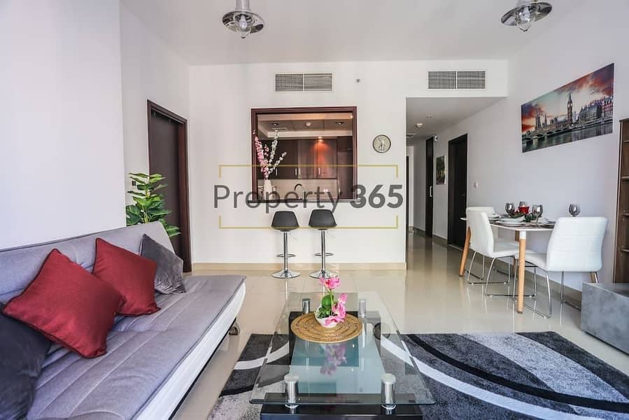 Stunning unit / 1 Bedroom /  Fully Furnished
