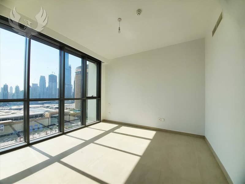 7 Ready to Move in Fully Burj View Maid Room