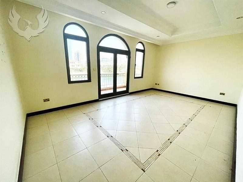 8 Atirum Entry  Vacant Now  4 Bed