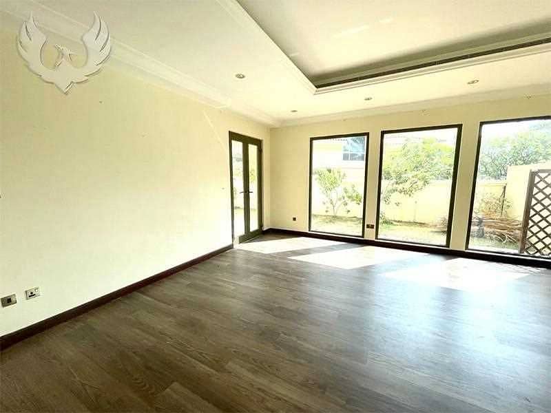9 Atirum Entry  Vacant Now  4 Bed