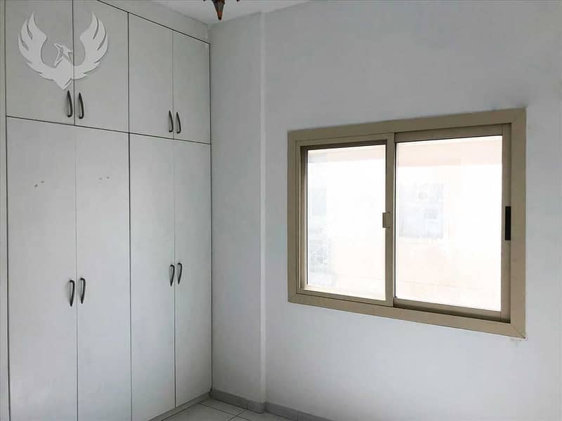 10 SPACIOUS 3 BHK l With 6 CHEQUES  l CLOSED KITCHEN