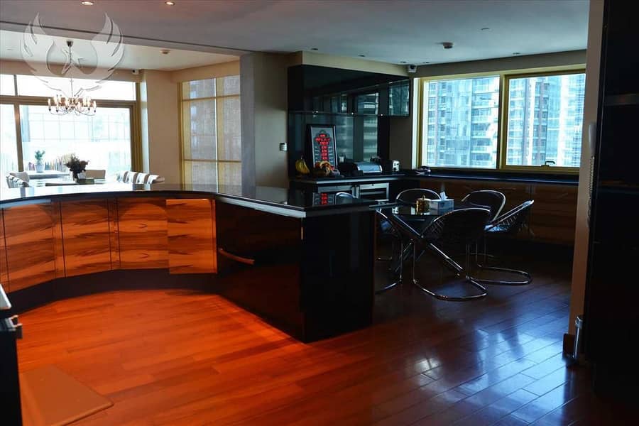 4 High Quality Upgrades/Luxury Modern Penthouse