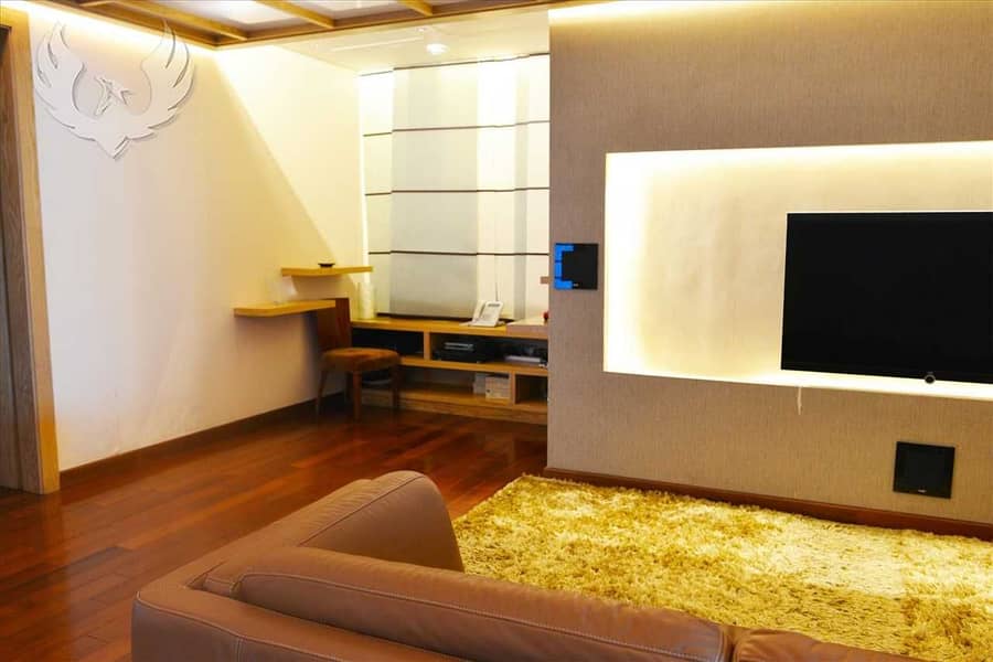 5 High Quality Upgrades/Luxury Modern Penthouse